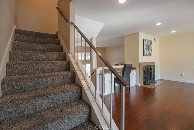 2445 Chandler 2, Simi Valley, CA 93065