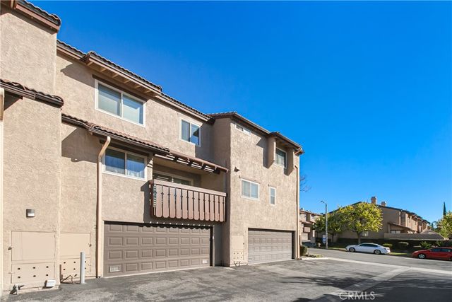 2445 Chandler 2, Simi Valley, CA 93065