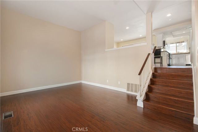 2445 Chandler 2, Simi Valley, CA 93065