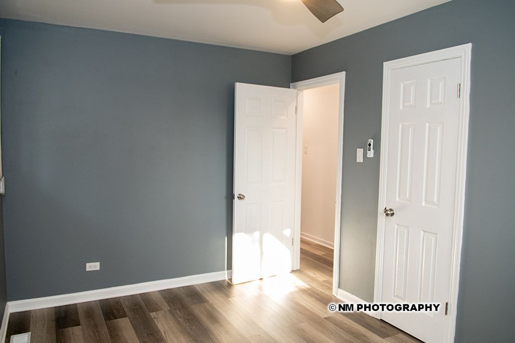Image 13 of property listing at 9540 S Bennett Avenue, Chicago, IL 60617