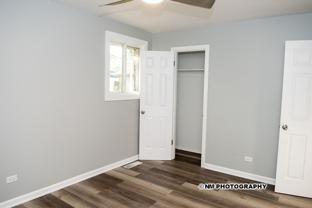 Image 10 of property listing at 9540 S Bennett Avenue, Chicago, IL 60617