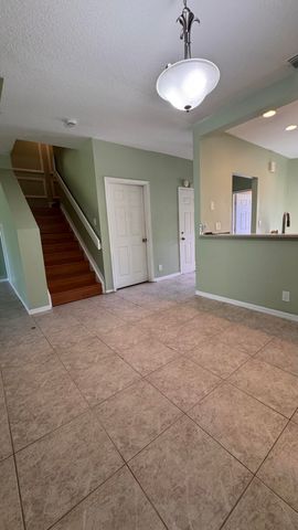 6422 Park Lake Circle, Boynton Beach, FL 33437