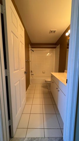 6422 Park Lake Circle, Boynton Beach, FL 33437