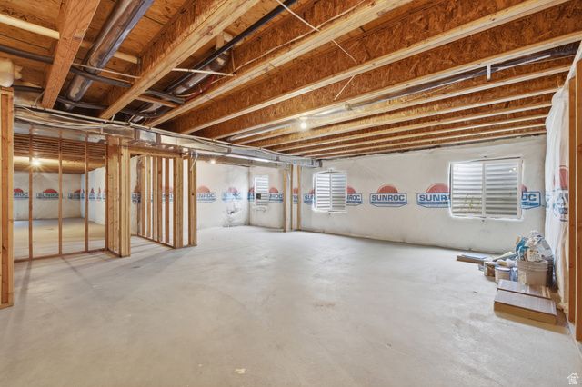 10779 S LAKE TERRACE AVE, South Jordan, UT 84009