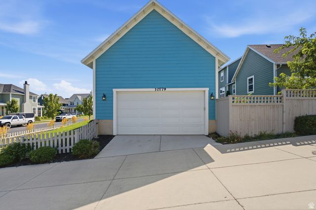 10779 S LAKE TERRACE AVE, South Jordan, UT 84009
