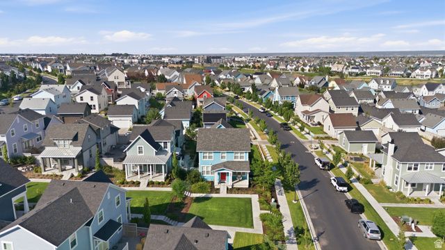 10779 S LAKE TERRACE AVE, South Jordan, UT 84009