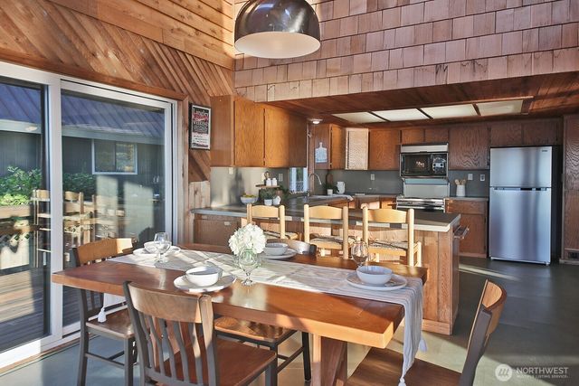 2151 Eastpoint Drive, Langley, WA 98260