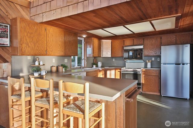 2151 Eastpoint Drive, Langley, WA 98260