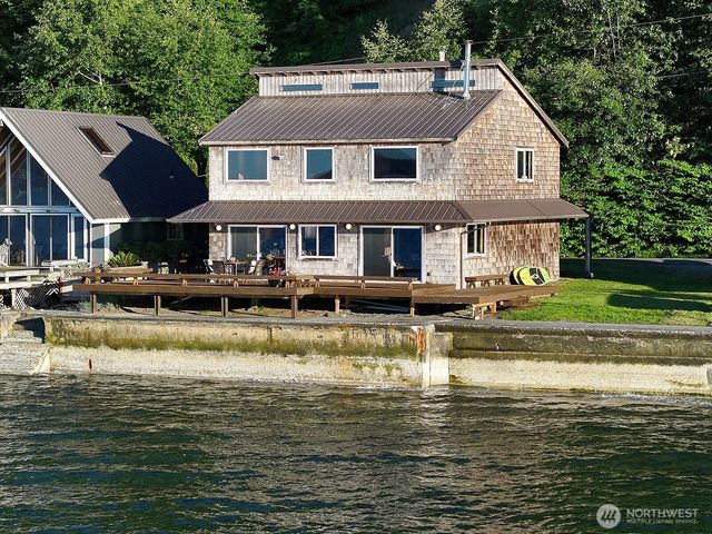 2151 Eastpoint Drive, Langley, WA 98260
