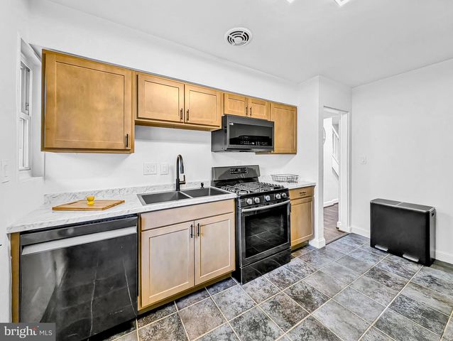 5603 NEWTON ST, Hyattsville, MD 20784