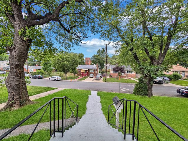 5603 NEWTON ST, Hyattsville, MD 20784