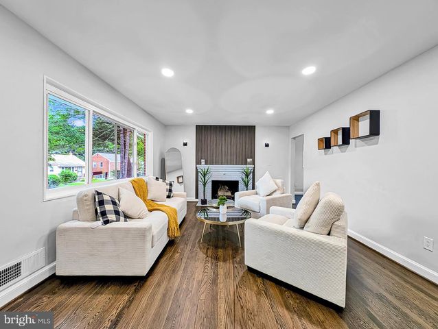5603 NEWTON ST, Hyattsville, MD 20784