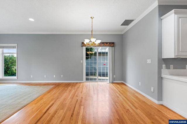 6467 Hogan Dr N, Keizer, OR 97393