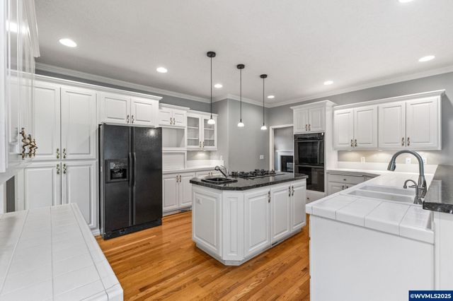 6467 Hogan Dr N, Keizer, OR 97393