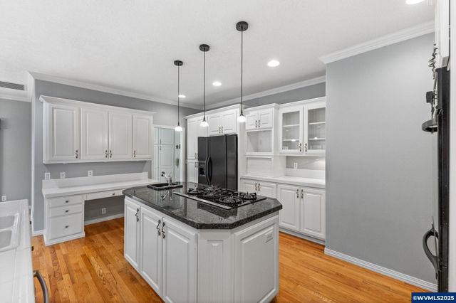 6467 Hogan Dr N, Keizer, OR 97393