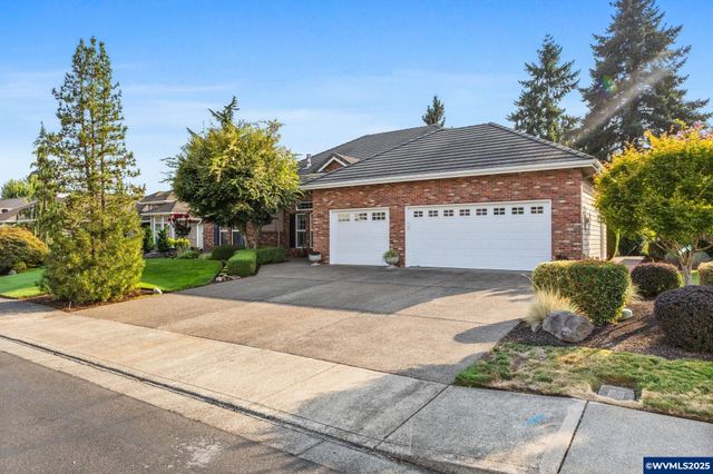 6467 Hogan Dr N, Keizer, OR 97393