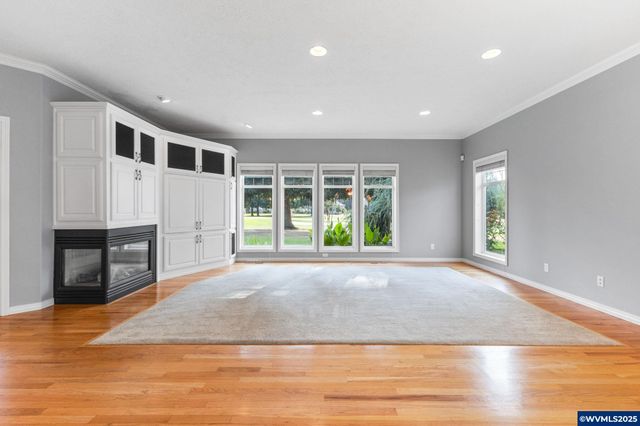 6467 Hogan Dr N, Keizer, OR 97393