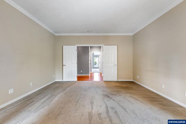 6467 Hogan Dr N, Keizer, OR 97393