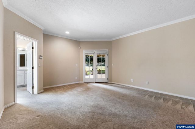 6467 Hogan Dr N, Keizer, OR 97393