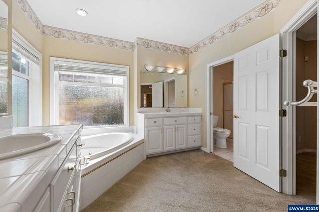 6467 Hogan Dr N, Keizer, OR 97393