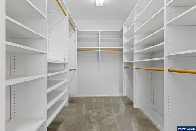 6467 Hogan Dr N, Keizer, OR 97393