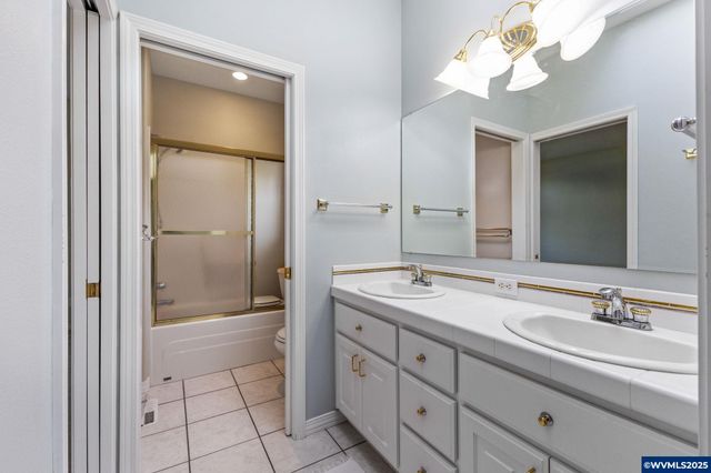 6467 Hogan Dr N, Keizer, OR 97393