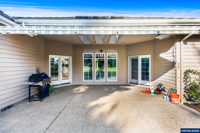 6467 Hogan Dr N, Keizer, OR 97393