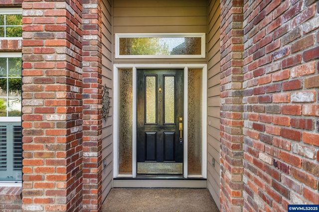 6467 Hogan Dr N, Keizer, OR 97393