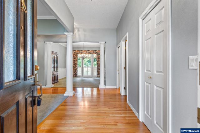 6467 Hogan Dr N, Keizer, OR 97393