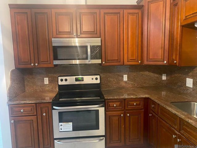 17427 Deer Lake Ave, Baton Rouge, LA 70816