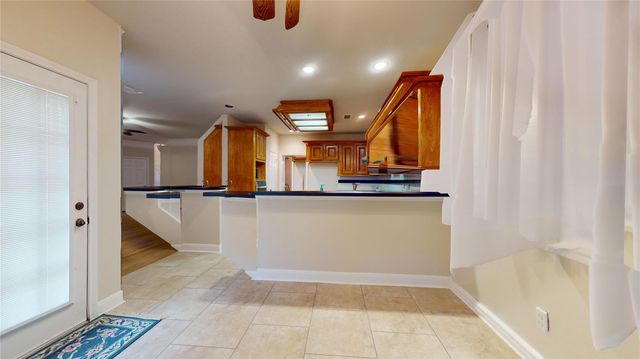 16215 Willowpark Dr, Tomball, TX 77377