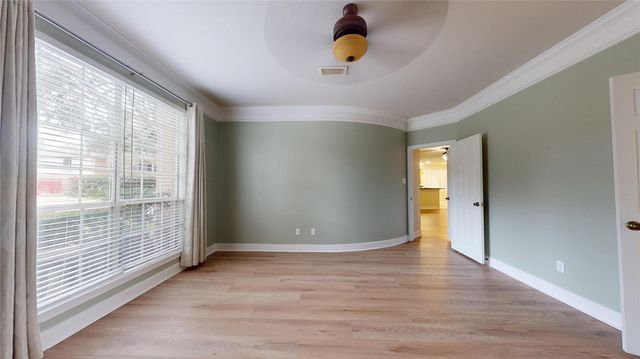 16215 Willowpark Dr, Tomball, TX 77377