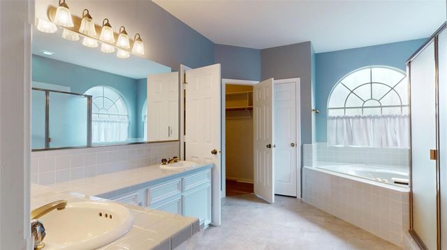 16215 Willowpark Dr, Tomball, TX 77377