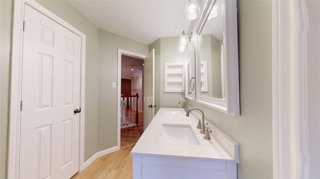 16215 Willowpark Dr, Tomball, TX 77377