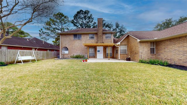 16215 Willowpark Dr, Tomball, TX 77377