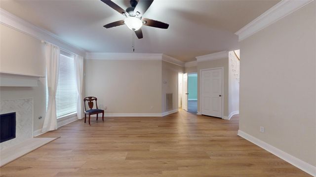 16215 Willowpark Dr, Tomball, TX 77377