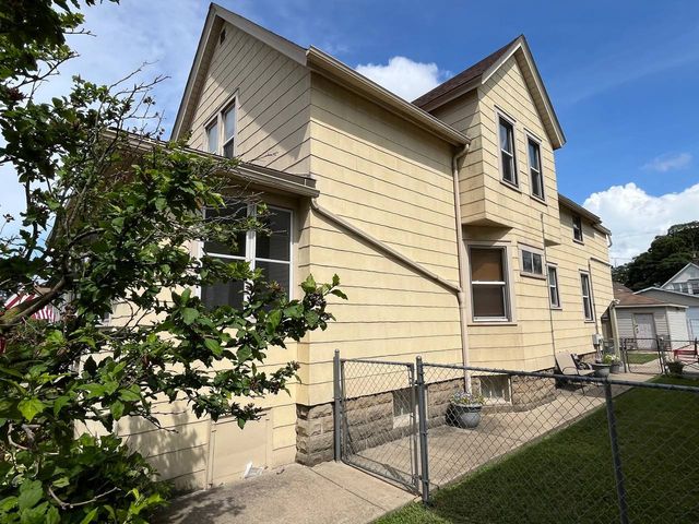 2446 lewis Street 2, Blue Island, IL 60406