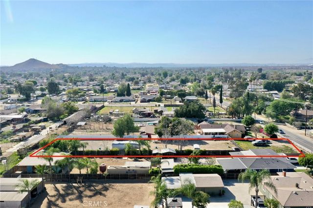 642 7th, Norco, CA 92860