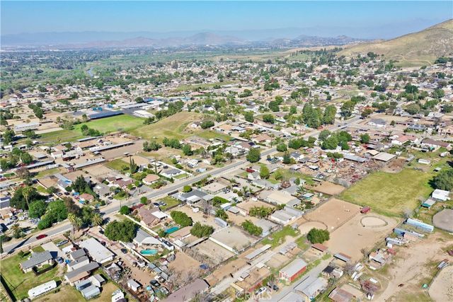 642 7th, Norco, CA 92860
