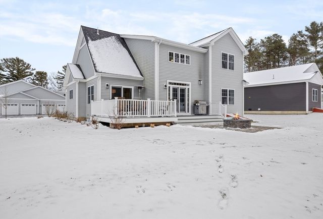 23 Starboard Dr 50, Wareham, MA 02532