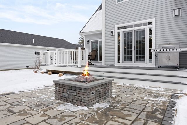 23 Starboard Dr 50, Wareham, MA 02532