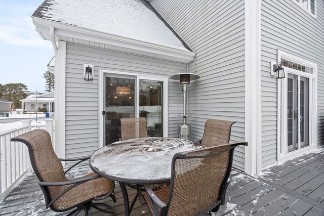 23 Starboard Dr 50, Wareham, MA 02532