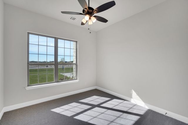 124 Lila Lake Drive, Waxahachie, TX 75165