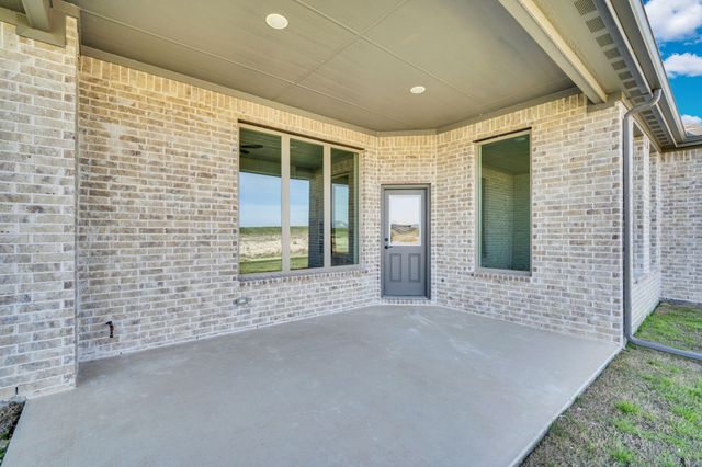 124 Lila Lake Drive, Waxahachie, TX 75165