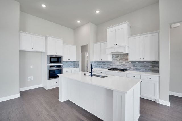 124 Lila Lake Drive, Waxahachie, TX 75165