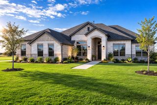 124 Lila Lake Drive, Waxahachie, TX 75165