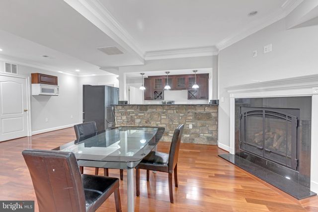 6529 FAIRLAWN DR, Mclean, VA 22101