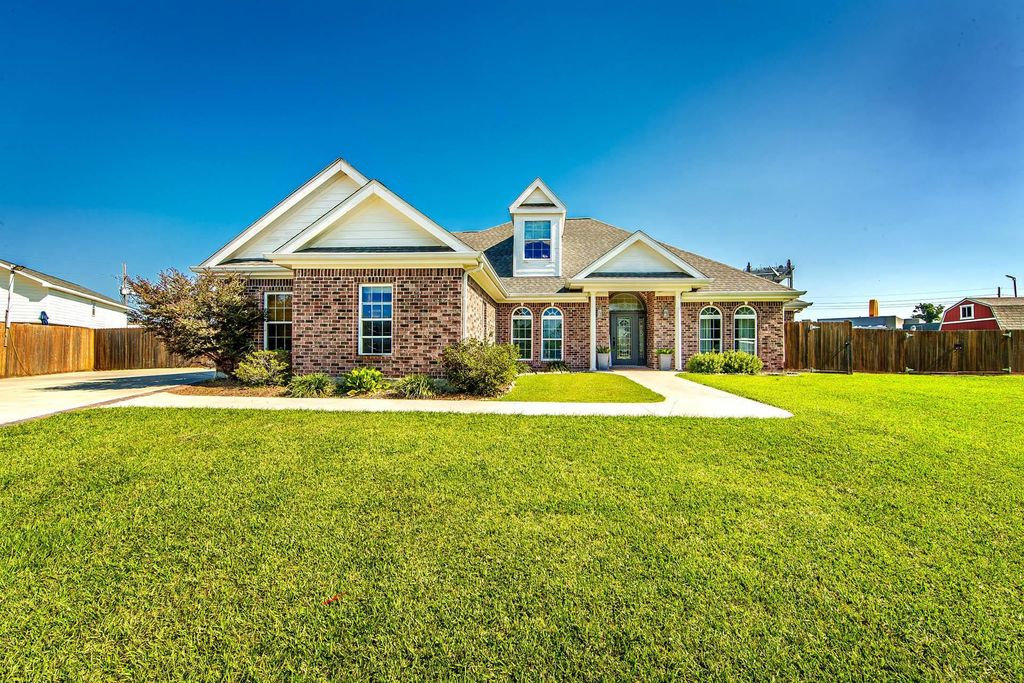 188 West 40th Street, Cut Off, LA 70345