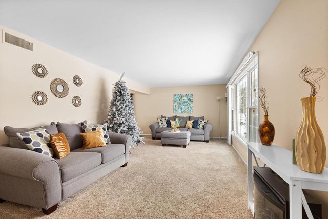 9262 N 60th STREET, Brown Deer, WI 53223