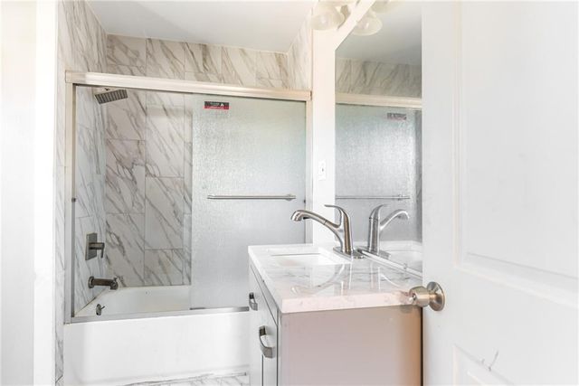 3335 Bales Avenue, Kansas City, MO 64128